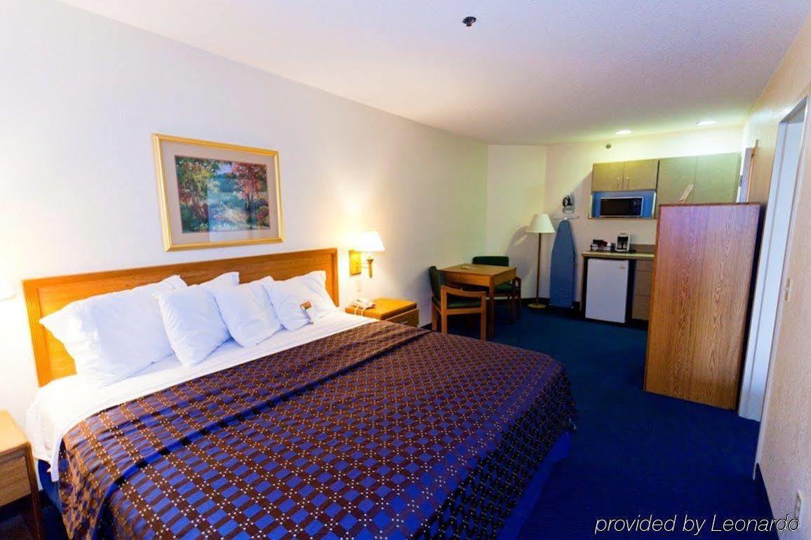 Red Roof Inn Clyde Dış mekan fotoğraf